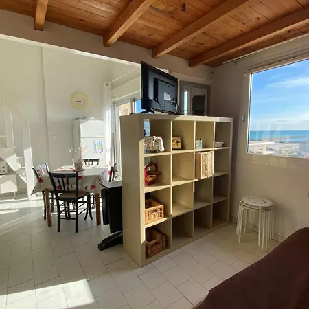 Holiday home A Balcony Overlooking The Sea